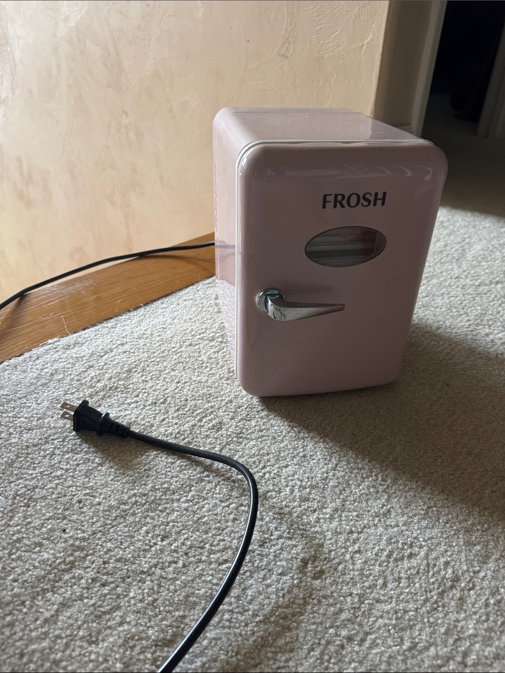 FROSH Mini Fridge - Light Pink
